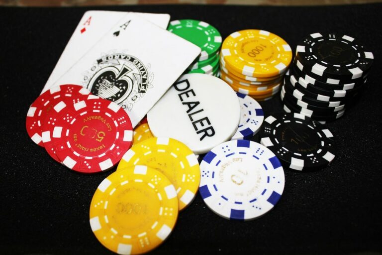 Blackjack Dealer Advantage: What Gives Them An Advantage?